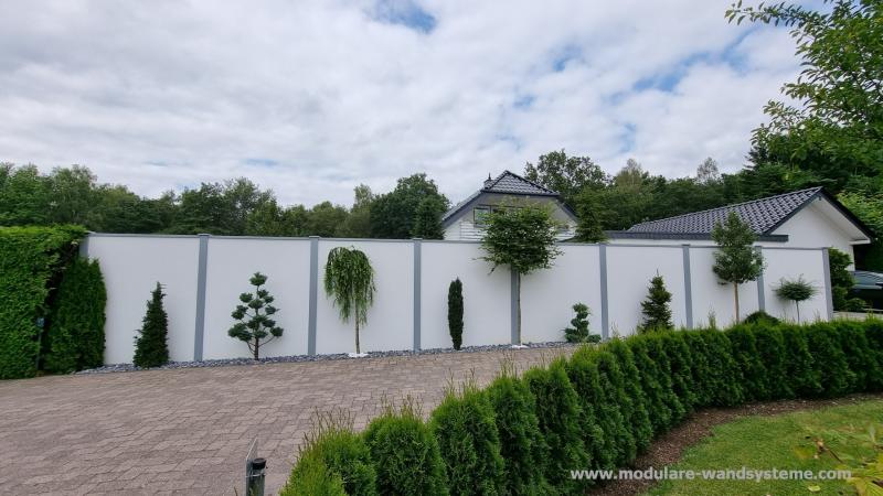 Modulare Wandsysteme Sichtschutzwand mit Spalierbäumen